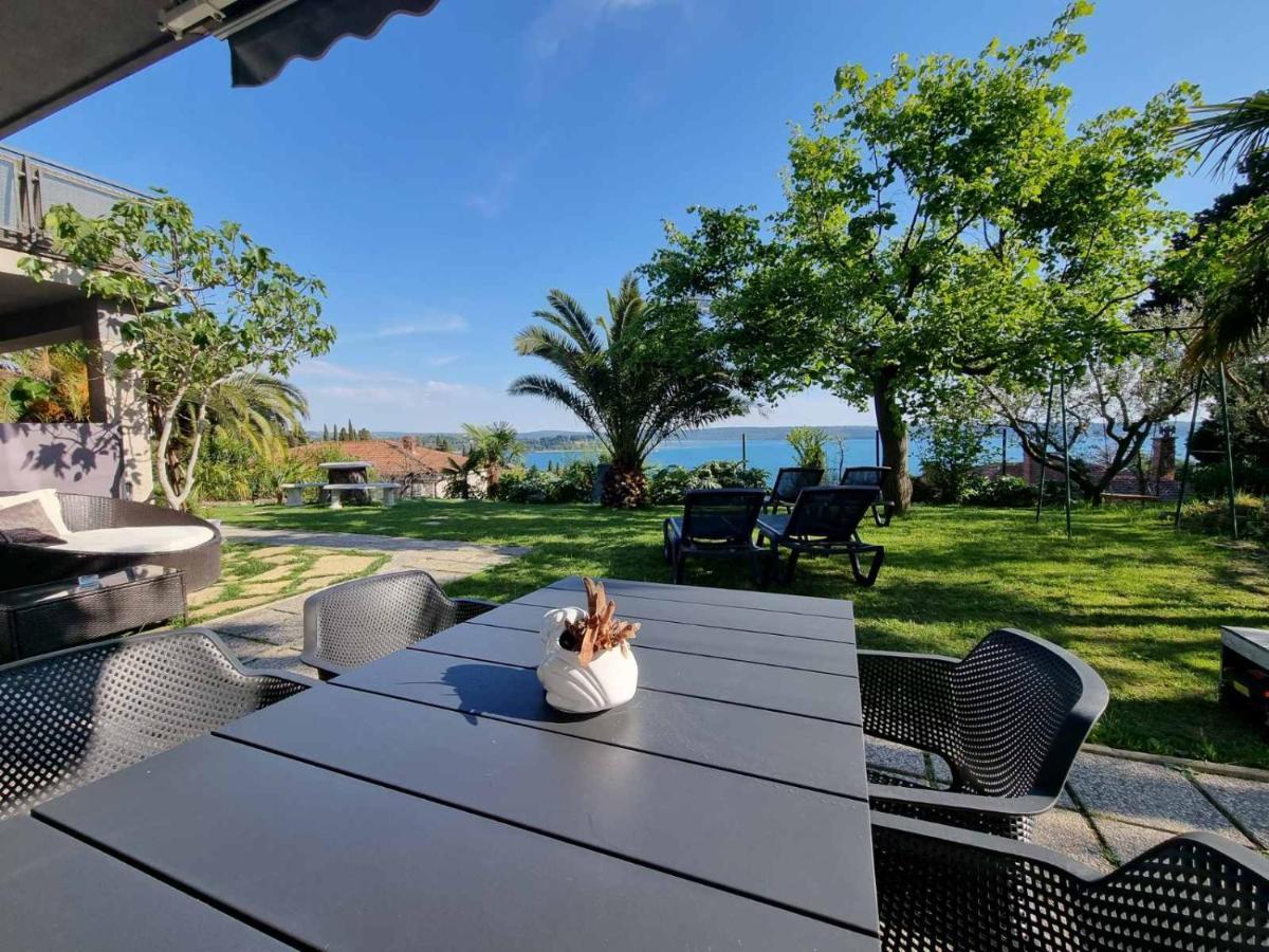 Apartment With Seaview And Garden For 6 Portorož Zewnętrze zdjęcie