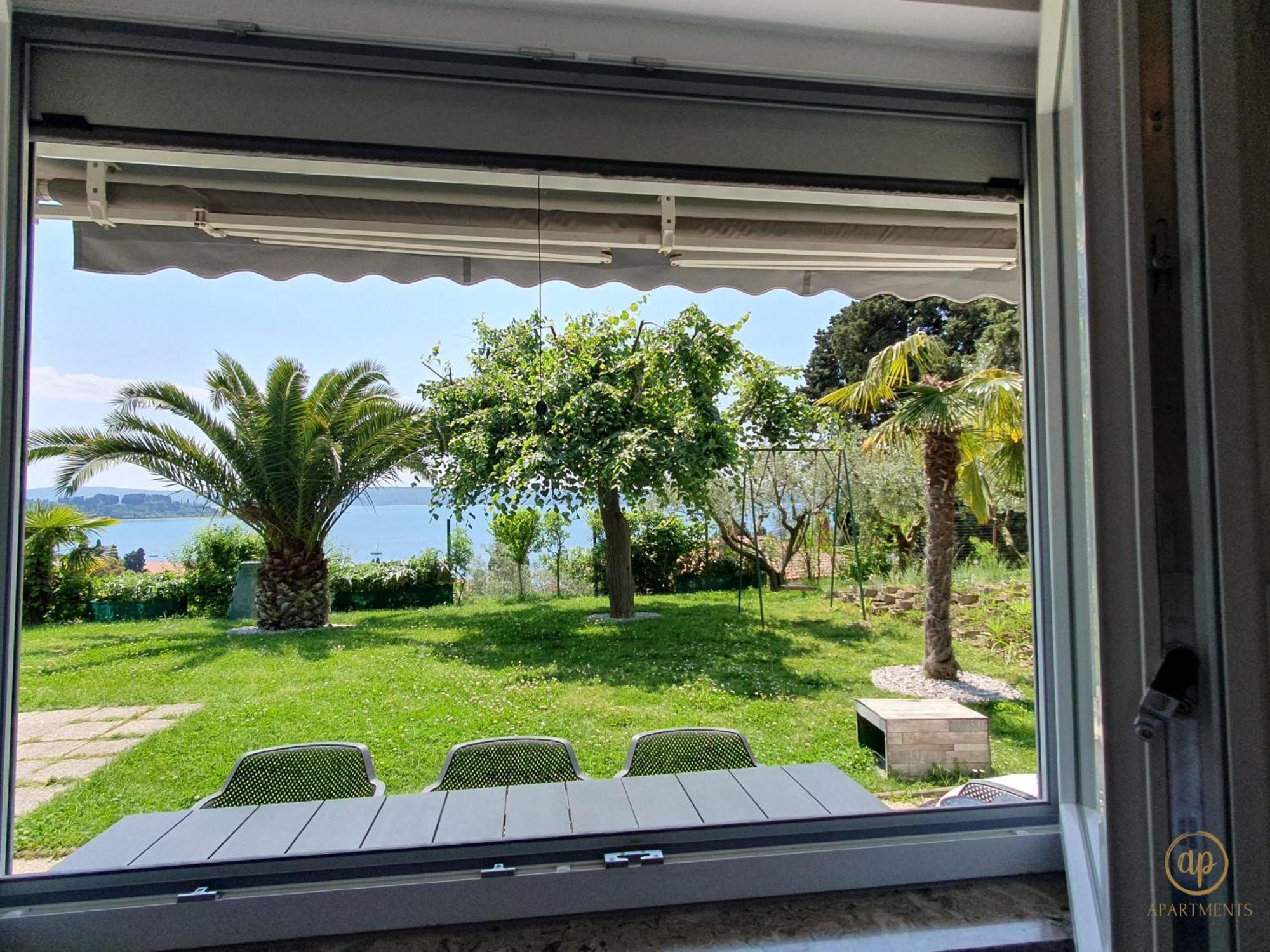 Apartment With Seaview And Garden For 6 Portorož Zewnętrze zdjęcie
