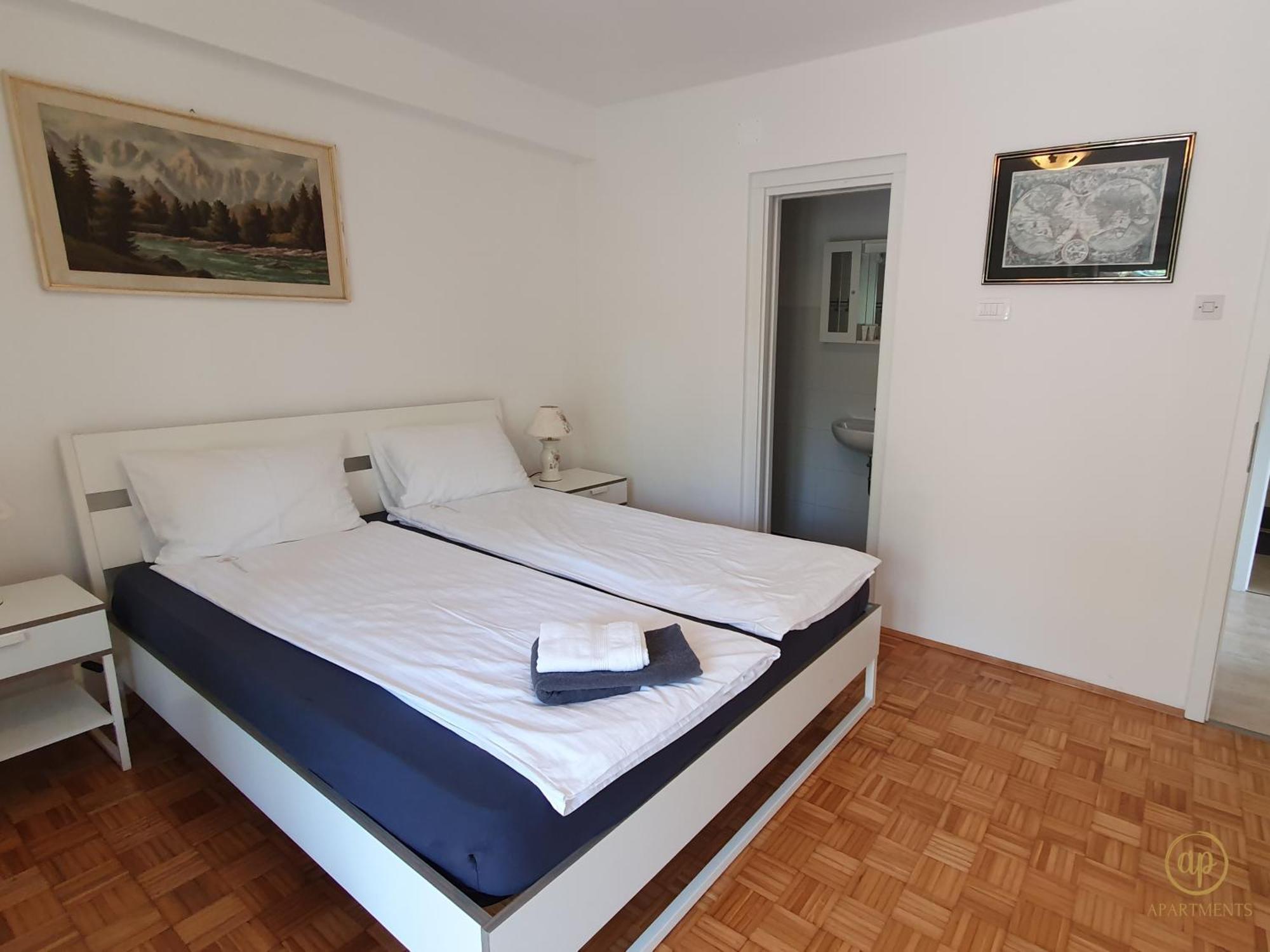 Apartment With Seaview And Garden For 6 Portorož Zewnętrze zdjęcie
