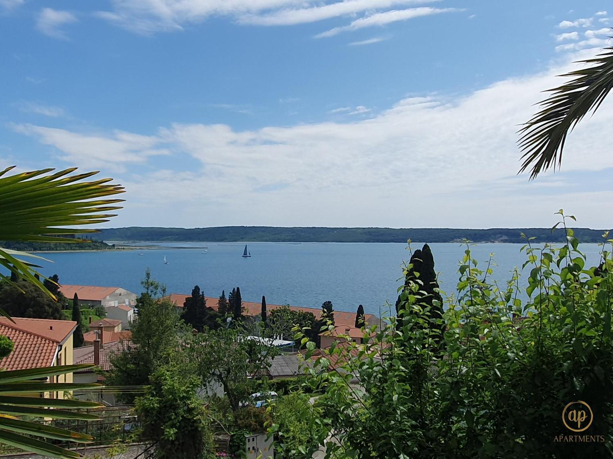 Apartment With Seaview And Garden For 6 Portorož Zewnętrze zdjęcie